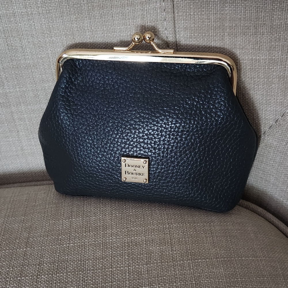 Dooney & Bourke  Lack Pebbled Leather Kisslock Purse